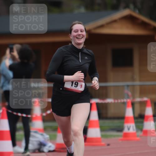 13.04.2025 - Hammer Lauf A. Gomolzig http://msf.ph/oto/7663954 13.04.2025 11:40:23 Ziel 19 meine-sportfotos.de