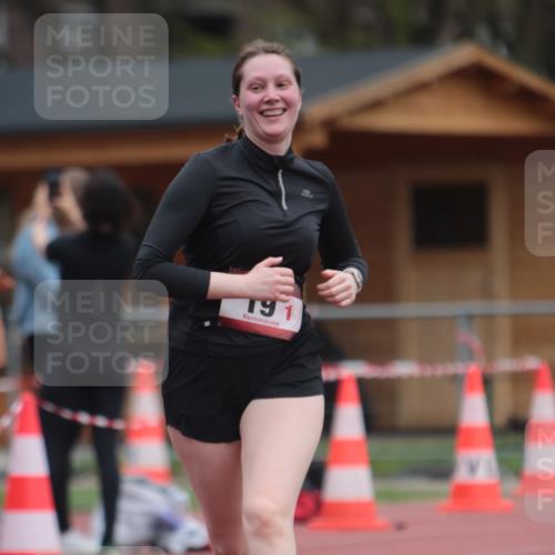 13.04.2025 - Hammer Lauf A. Gomolzig http://msf.ph/oto/7663957 13.04.2025 11:40:24 Ziel 19 meine-sportfotos.de