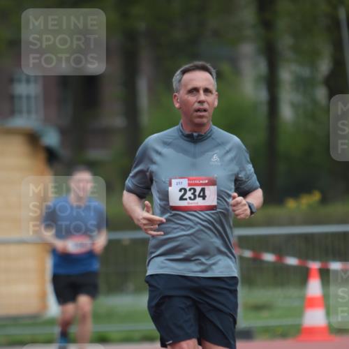 13.04.2025 - Hammer Lauf A. Gomolzig http://msf.ph/oto/7663998 13.04.2025 11:41:16 Ziel 234 meine-sportfotos.de