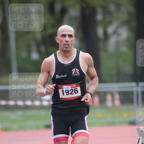 13.04.2025 - Hammer Lauf A. Gomolzig http://msf.ph/oto/7664019 13.04.2025 11:44:07 Ziel 1926 meine-sportfotos.de