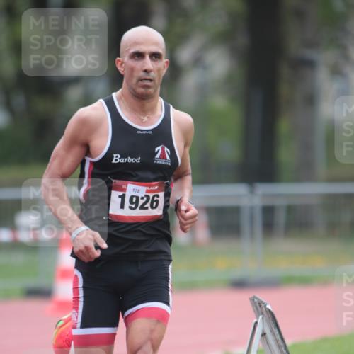 13.04.2025 - Hammer Lauf A. Gomolzig http://msf.ph/oto/7664021 13.04.2025 11:44:07 Ziel 1926 meine-sportfotos.de