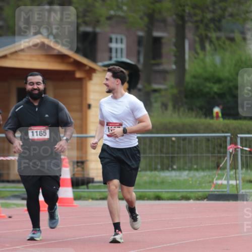 13.04.2025 - Hammer Lauf A. Gomolzig http://msf.ph/oto/7664050 13.04.2025 11:45:53 Ziel 1165, 1166, 1167 meine-sportfotos.de