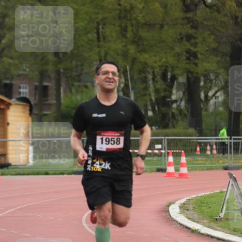 13.04.2025 - Hammer Lauf A. Gomolzig http://msf.ph/oto/7664066 13.04.2025 11:46:21 Ziel 1958 meine-sportfotos.de