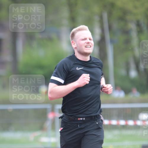 13.04.2025 - Hammer Lauf A. Gomolzig http://msf.ph/oto/7664078 13.04.2025 11:46:44 Ziel 452 meine-sportfotos.de