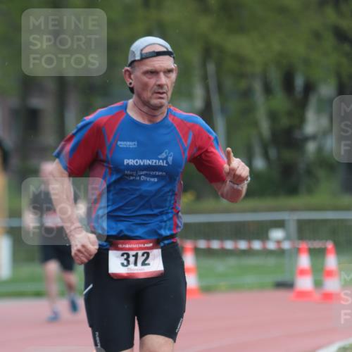 13.04.2025 - Hammer Lauf A. Gomolzig http://msf.ph/oto/7664090 13.04.2025 11:47:03 Ziel 229, 312, 493 meine-sportfotos.de