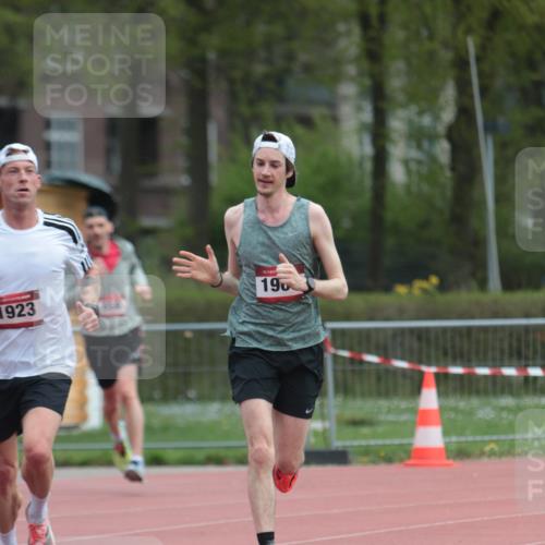 13.04.2025 - Hammer Lauf A. Gomolzig http://msf.ph/oto/7664103 13.04.2025 11:48:24 Ziel 559, 1923, 1965 meine-sportfotos.de