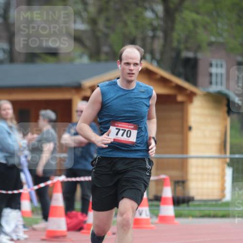 13.04.2025 - Hammer Lauf A. Gomolzig http://msf.ph/oto/7664118 13.04.2025 11:48:45 Ziel 770 meine-sportfotos.de
