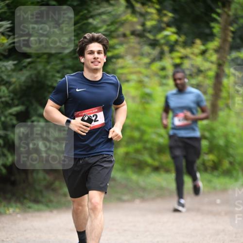13.04.2025 - Hammer Lauf Dr. Thomas Lammeyer http://msf.ph/oto/7664180 13.04.2025 11:33:42 Laufen 15, 2 meine-sportfotos.de