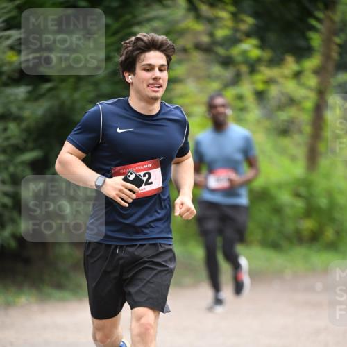 13.04.2025 - Hammer Lauf Dr. Thomas Lammeyer http://msf.ph/oto/7664194 13.04.2025 11:33:43 Laufen 15, 2 meine-sportfotos.de