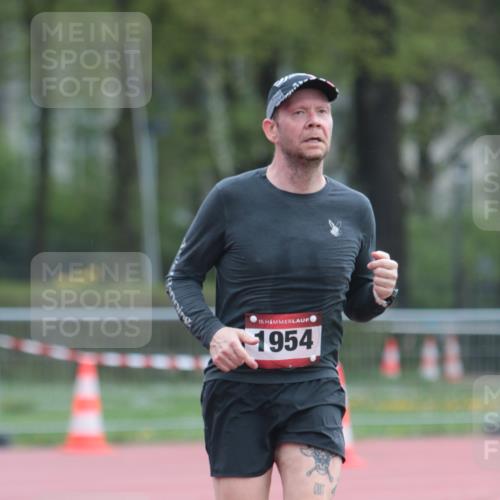 13.04.2025 - Hammer Lauf A. Gomolzig http://msf.ph/oto/7664195 13.04.2025 11:50:39 Ziel 1954 meine-sportfotos.de