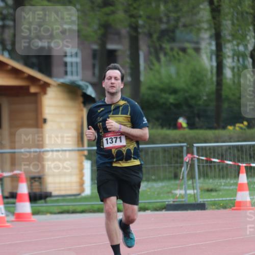 13.04.2025 - Hammer Lauf A. Gomolzig http://msf.ph/oto/7664200 13.04.2025 11:50:50 Ziel 1184, 1371 meine-sportfotos.de