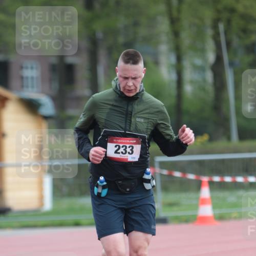 13.04.2025 - Hammer Lauf A. Gomolzig http://msf.ph/oto/7664215 13.04.2025 11:51:17 Ziel 233 meine-sportfotos.de