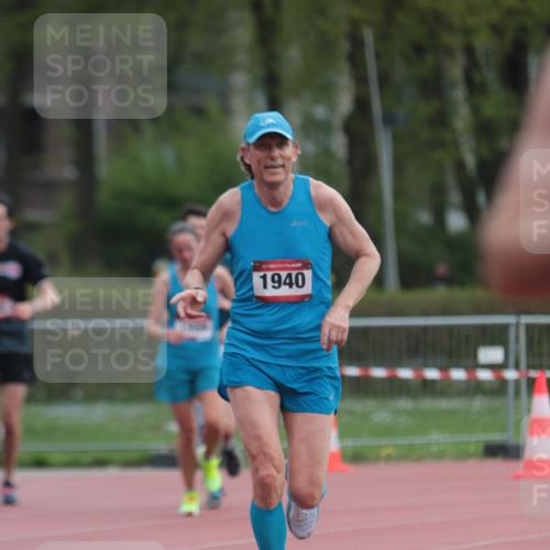 13.04.2025 - Hammer Lauf A. Gomolzig http://msf.ph/oto/7664229 13.04.2025 11:51:31 Ziel 221, 532, 1940, 1989 meine-sportfotos.de