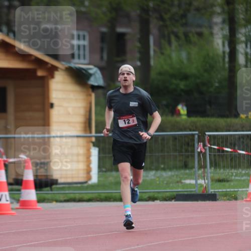 13.04.2025 - Hammer Lauf A. Gomolzig http://msf.ph/oto/7664261 13.04.2025 11:52:14 Ziel 12, 17 meine-sportfotos.de