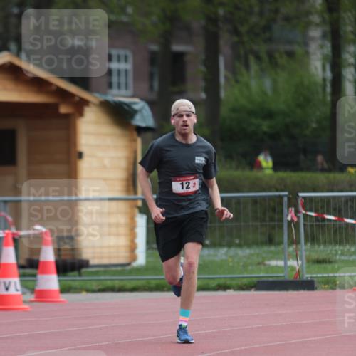 13.04.2025 - Hammer Lauf A. Gomolzig http://msf.ph/oto/7664263 13.04.2025 11:52:14 Ziel 12, 17 meine-sportfotos.de