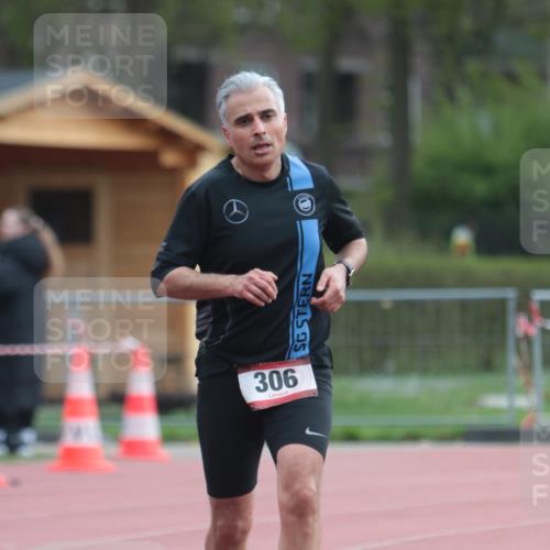 13.04.2025 - Hammer Lauf A. Gomolzig http://msf.ph/oto/7664361 13.04.2025 11:54:07 Ziel 306, 1899 meine-sportfotos.de