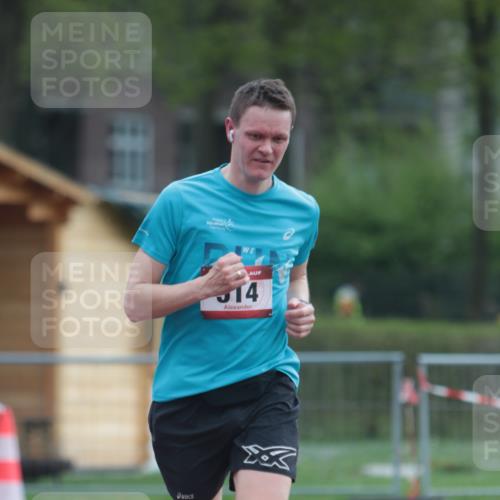 13.04.2025 - Hammer Lauf A. Gomolzig http://msf.ph/oto/7664420 13.04.2025 11:55:17 Ziel 2, 514, 1139 meine-sportfotos.de