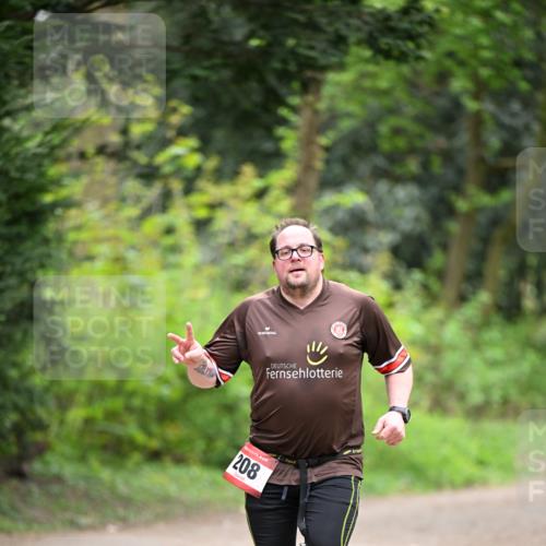 13.04.2025 - Hammer Lauf Dr. Thomas Lammeyer http://msf.ph/oto/7664471 13.04.2025 11:34:48 Laufen 208 meine-sportfotos.de