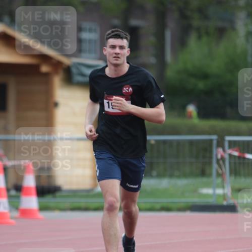 13.04.2025 - Hammer Lauf A. Gomolzig http://msf.ph/oto/7664472 13.04.2025 11:56:01 Ziel 1951 meine-sportfotos.de