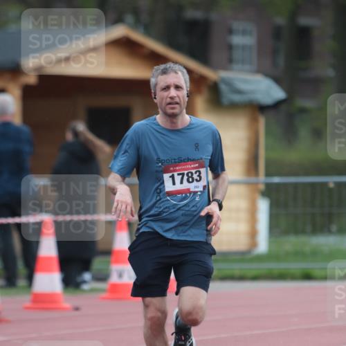 13.04.2025 - Hammer Lauf A. Gomolzig http://msf.ph/oto/7664488 13.04.2025 11:56:29 Ziel 1783 meine-sportfotos.de