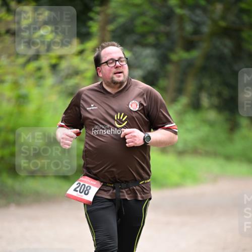 13.04.2025 - Hammer Lauf Dr. Thomas Lammeyer http://msf.ph/oto/7664491 13.04.2025 11:34:49 Laufen 208 meine-sportfotos.de