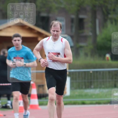 13.04.2025 - Hammer Lauf A. Gomolzig http://msf.ph/oto/7664509 13.04.2025 11:57:05 Ziel 929, 1258 meine-sportfotos.de