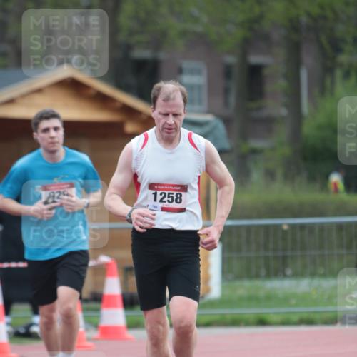 13.04.2025 - Hammer Lauf A. Gomolzig http://msf.ph/oto/7664511 13.04.2025 11:57:05 Ziel 929, 1258 meine-sportfotos.de