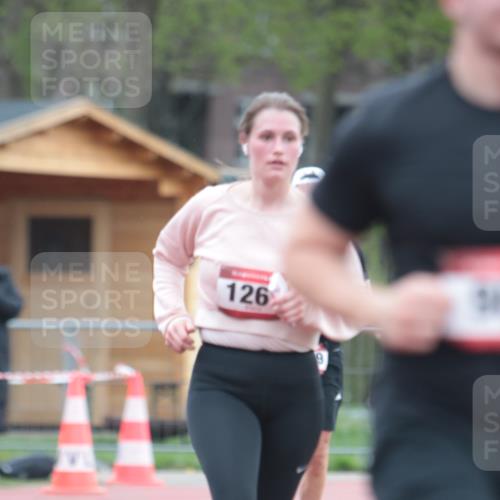 13.04.2025 - Hammer Lauf A. Gomolzig http://msf.ph/oto/7664525 13.04.2025 11:57:17 Ziel 475, 980, 1049, 1267 meine-sportfotos.de