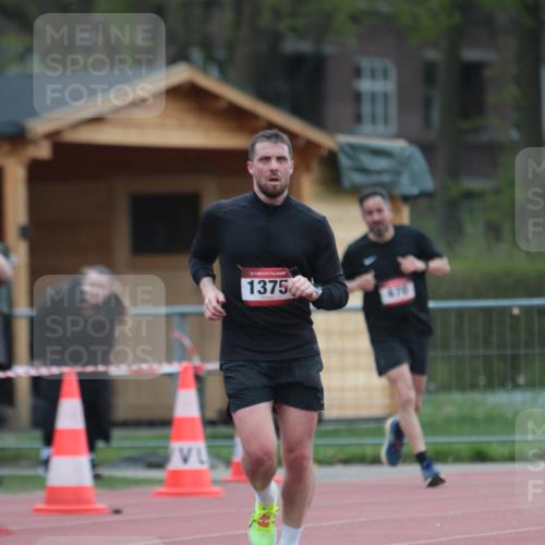 13.04.2025 - Hammer Lauf A. Gomolzig http://msf.ph/oto/7664533 13.04.2025 11:57:31 Ziel 670, 1375 meine-sportfotos.de