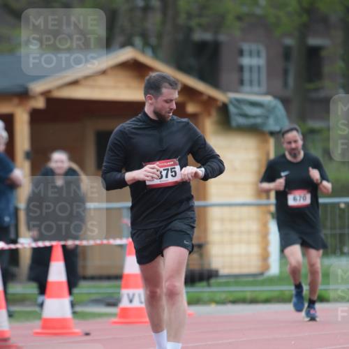 13.04.2025 - Hammer Lauf A. Gomolzig http://msf.ph/oto/7664534 13.04.2025 11:57:32 Ziel 670, 1375 meine-sportfotos.de