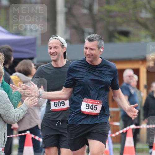 13.04.2025 - Hammer Lauf A. Gomolzig http://msf.ph/oto/7664580 13.04.2025 11:58:17 Ziel 109, 384, 609, 945 meine-sportfotos.de