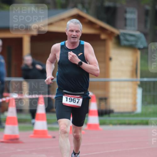 13.04.2025 - Hammer Lauf A. Gomolzig http://msf.ph/oto/7664627 13.04.2025 11:58:51 Ziel  meine-sportfotos.de