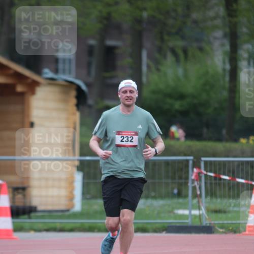 13.04.2025 - Hammer Lauf A. Gomolzig http://msf.ph/oto/7664668 13.04.2025 11:59:20 Ziel 232 meine-sportfotos.de