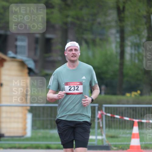 13.04.2025 - Hammer Lauf A. Gomolzig http://msf.ph/oto/7664677 13.04.2025 11:59:22 Ziel 232 meine-sportfotos.de