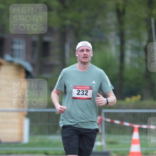 13.04.2025 - Hammer Lauf A. Gomolzig http://msf.ph/oto/7664679 13.04.2025 11:59:23 Ziel 232 meine-sportfotos.de