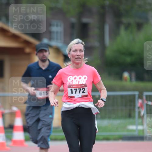 13.04.2025 - Hammer Lauf A. Gomolzig http://msf.ph/oto/7664706 13.04.2025 11:59:52 Ziel 334, 615, 1772 meine-sportfotos.de