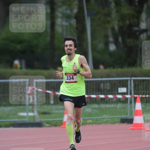 13.04.2025 - Hammer Lauf A. Gomolzig http://msf.ph/oto/7664714 13.04.2025 11:59:56 Ziel 334, 572, 615, 1772 meine-sportfotos.de