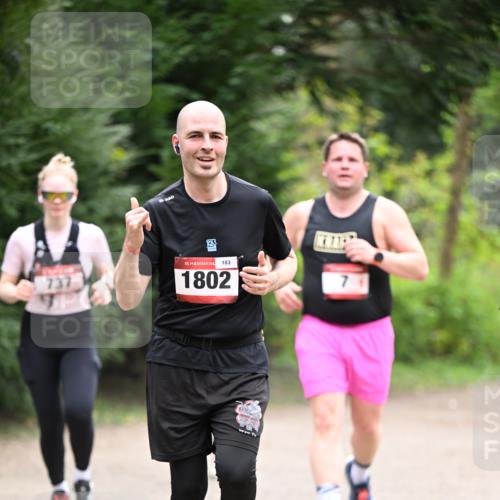 13.04.2025 - Hammer Lauf Dr. Thomas Lammeyer http://msf.ph/oto/7664718 13.04.2025 11:35:54 Laufen 737, 15, 183, 1802, 38 meine-sportfotos.de