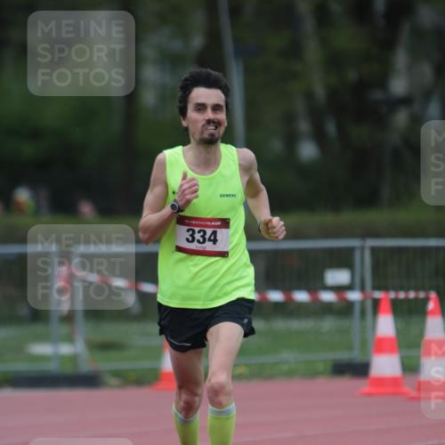 13.04.2025 - Hammer Lauf A. Gomolzig http://msf.ph/oto/7664723 13.04.2025 11:59:58 Ziel 334, 572, 614, 615 meine-sportfotos.de