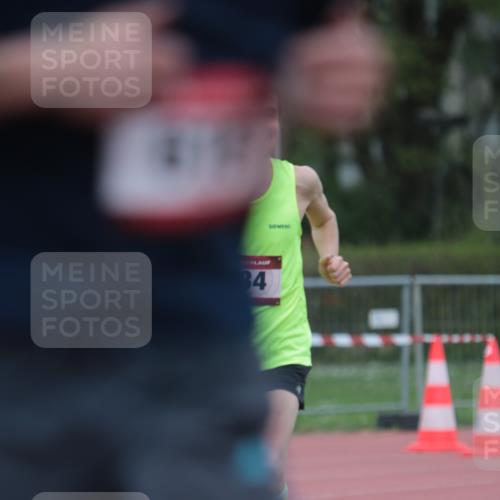 13.04.2025 - Hammer Lauf A. Gomolzig http://msf.ph/oto/7664726 13.04.2025 11:59:58 Ziel 334, 572, 614, 615 meine-sportfotos.de