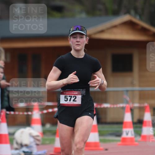 13.04.2025 - Hammer Lauf A. Gomolzig http://msf.ph/oto/7664731 13.04.2025 12:00:01 Ziel 218, 572, 614 meine-sportfotos.de