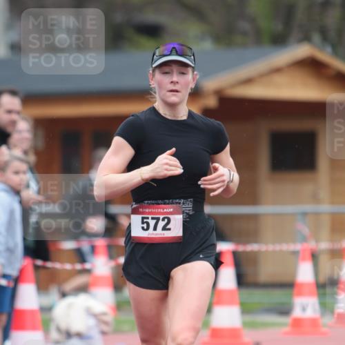 13.04.2025 - Hammer Lauf A. Gomolzig http://msf.ph/oto/7664735 13.04.2025 12:00:01 Ziel 218, 572, 614 meine-sportfotos.de