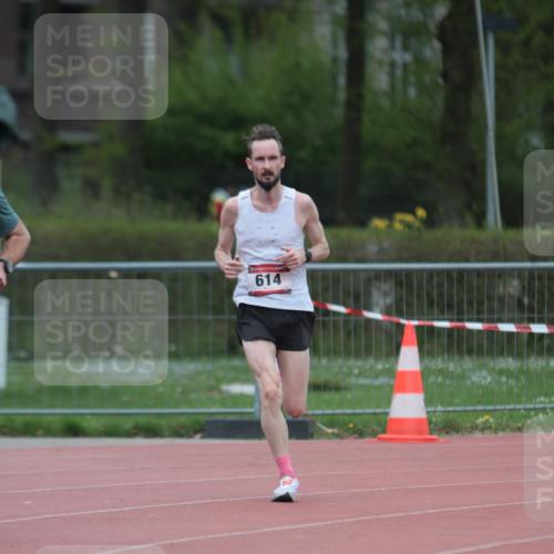 13.04.2025 - Hammer Lauf A. Gomolzig http://msf.ph/oto/7664737 13.04.2025 12:00:02 Ziel 218, 572, 614 meine-sportfotos.de