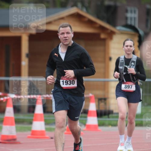 13.04.2025 - Hammer Lauf A. Gomolzig http://msf.ph/oto/7664749 13.04.2025 12:00:08 Ziel 218, 897, 1930 meine-sportfotos.de