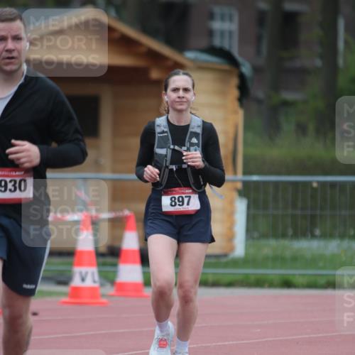 13.04.2025 - Hammer Lauf A. Gomolzig http://msf.ph/oto/7664755 13.04.2025 12:00:10 Ziel 897, 1930 meine-sportfotos.de