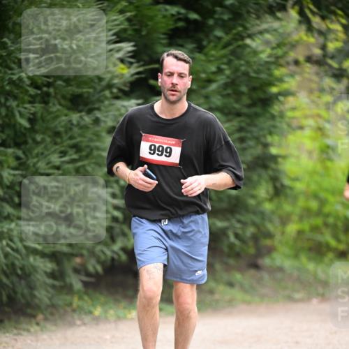 13.04.2025 - Hammer Lauf Dr. Thomas Lammeyer http://msf.ph/oto/7664775 13.04.2025 11:36:01 Laufen 15, 999 meine-sportfotos.de