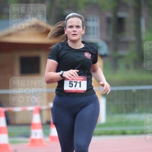 13.04.2025 - Hammer Lauf A. Gomolzig http://msf.ph/oto/7664790 13.04.2025 12:00:42 Ziel 571 meine-sportfotos.de