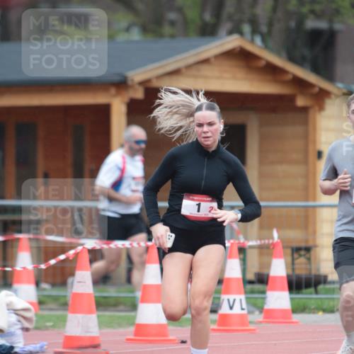 13.04.2025 - Hammer Lauf A. Gomolzig http://msf.ph/oto/7664805 13.04.2025 12:01:04 Ziel 1, 191, 1051 meine-sportfotos.de