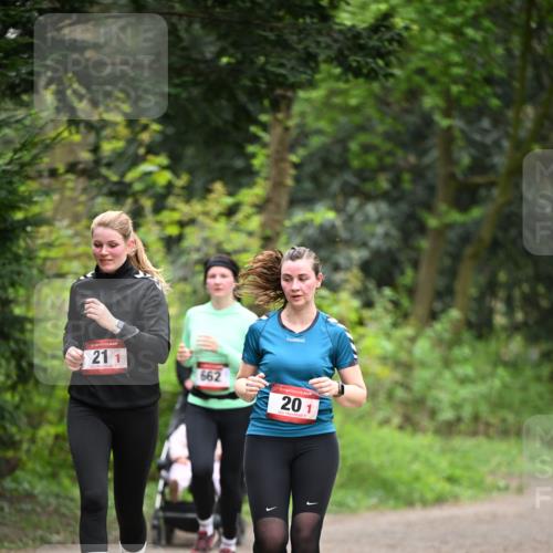 13.04.2025 - Hammer Lauf Dr. Thomas Lammeyer http://msf.ph/oto/7664839 13.04.2025 11:36:11 Laufen 211, 662, 15, 201 meine-sportfotos.de