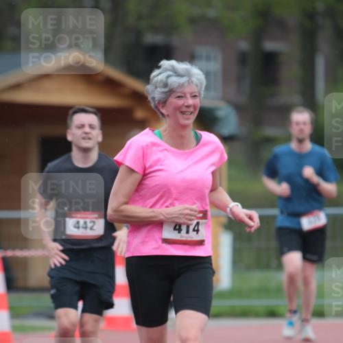 13.04.2025 - Hammer Lauf A. Gomolzig http://msf.ph/oto/7664846 13.04.2025 12:01:30 Ziel 320, 414, 442 meine-sportfotos.de